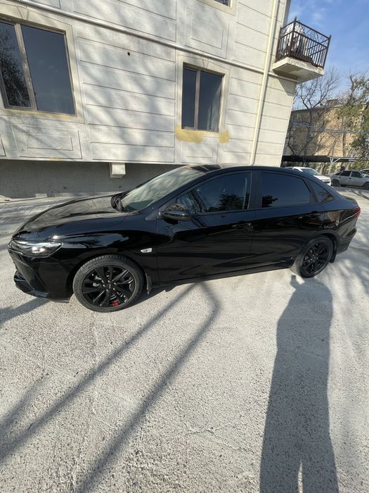 Chevrolet monza 1.5 черная