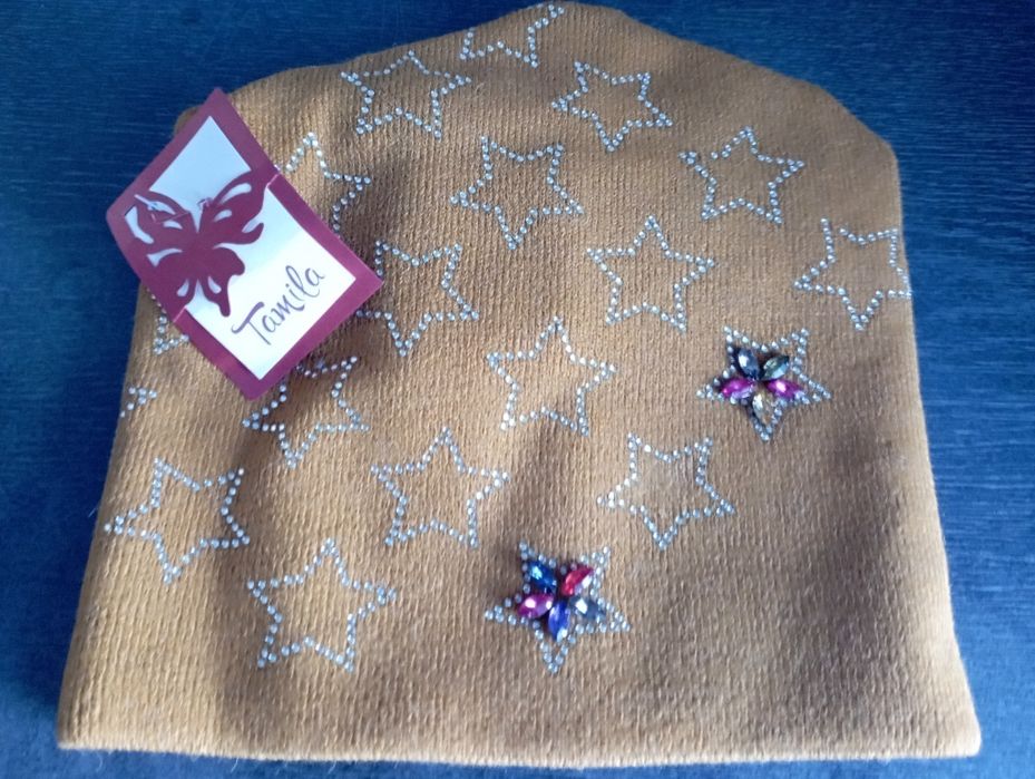 Продам женские шапки