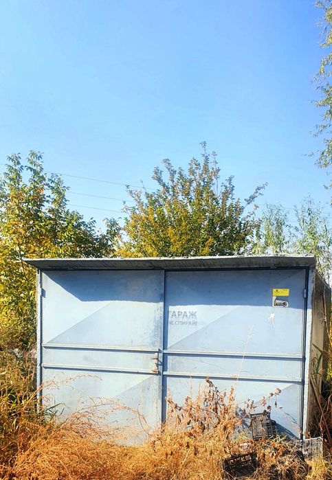 Бетонен гараж 20 кв/м