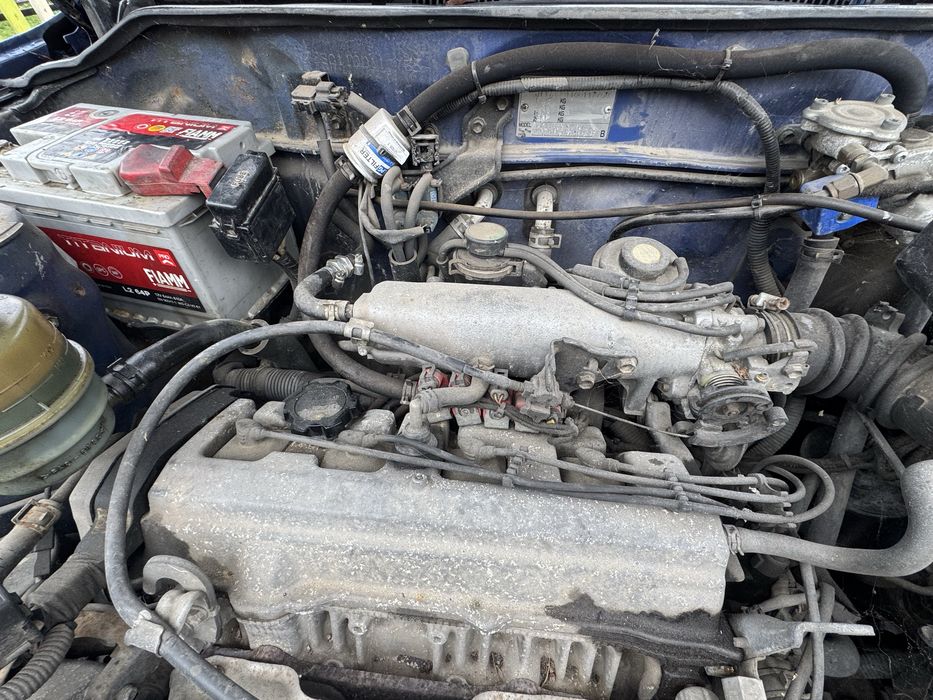 Джип Toyota Rav 4