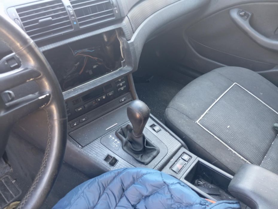 Продавам BMW E46 320д 150 фейслифт