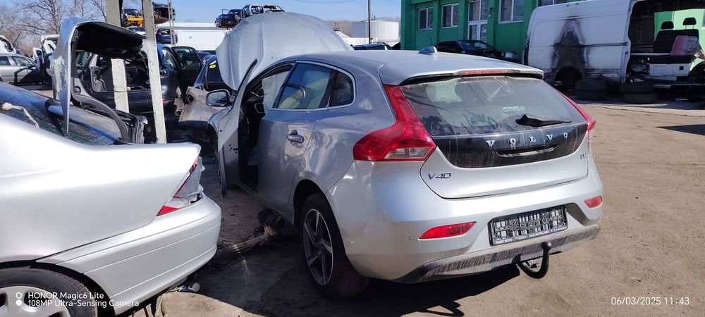Dezmembrez Volvo V40 - 2 (2012 - 2016), 1.6 d, manual, D4162T