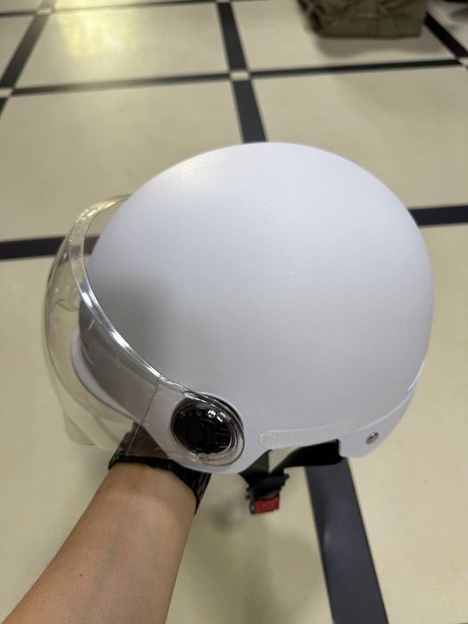 Новый шлем для скутера велосипеда