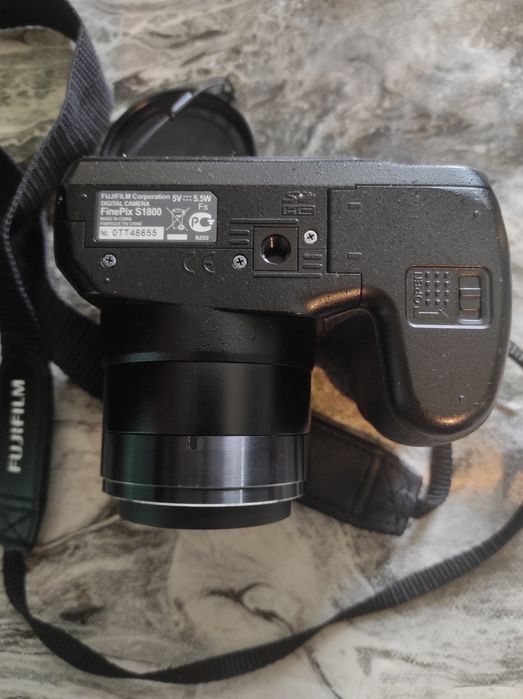 фотоапарат Fujifilm FinePix S1800