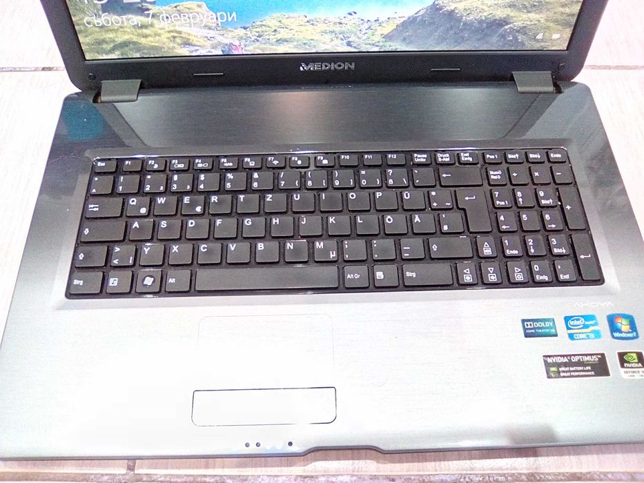 Лаптоп MEDION AKOYA Notebook P7624 MD 98920 - 4 процесора