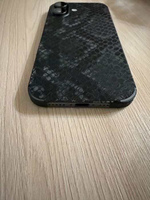 Продаю Iphone 17 256gb