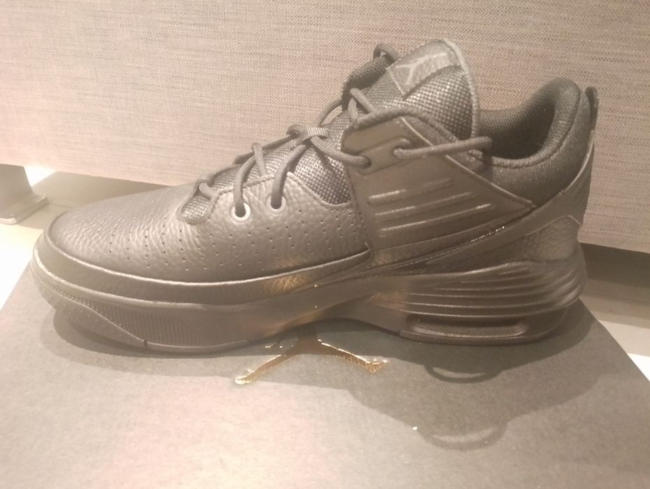 Кецове Jordan Max Aura 5