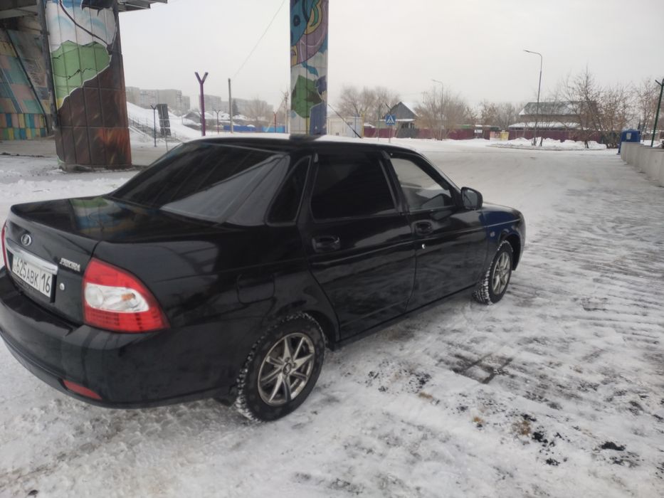 Продам приору 2014 года возможен обмен на лощадей.