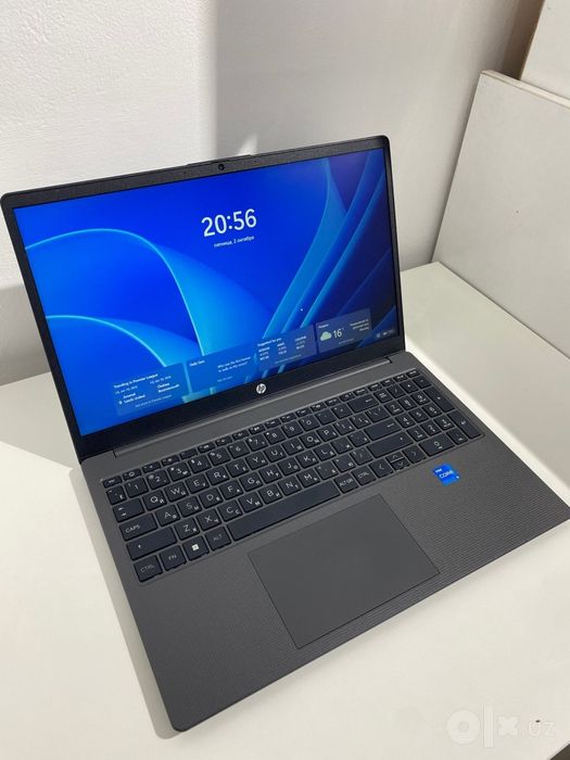 HP Laptop i5-13 8/512
