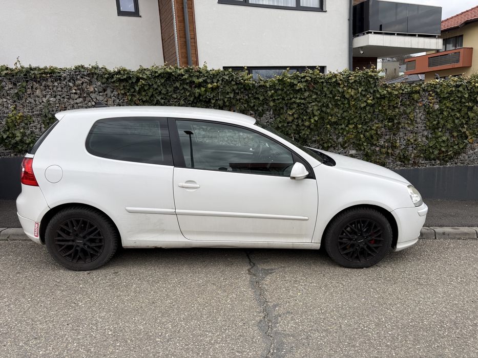 Volkswagen golf 5 benzina