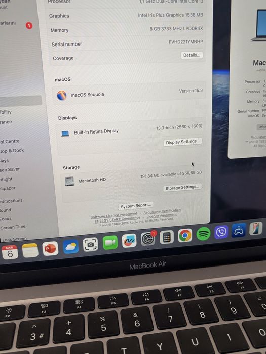 Macbook Air 13” Retina 2020 i3 8 GB RAM 256 SSD В отлично състояние