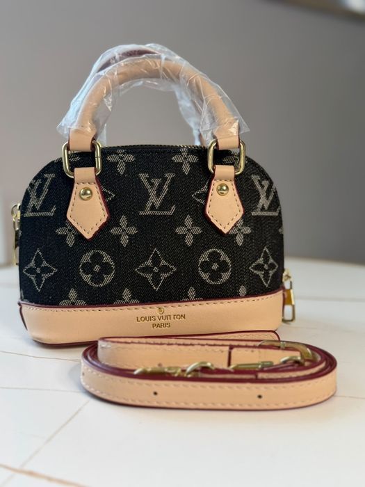 Geanta minute LV