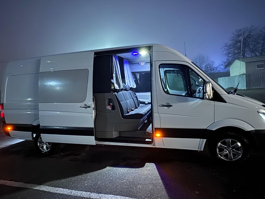 Mercedes Sprinter 319, 6+1 autoutilitara