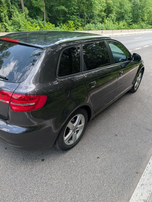 Vând Audi A3 4 uși 2009