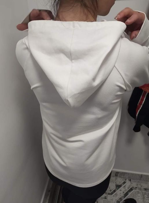 Есенен.  дамски  суичър