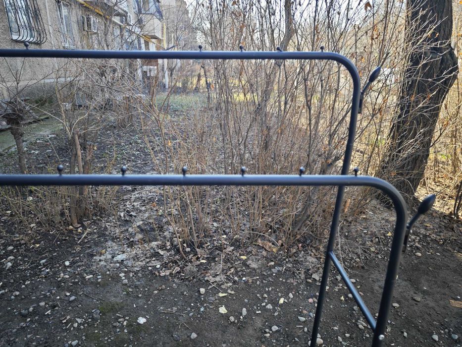 Напольная вешалка для одежды станция метро Москва