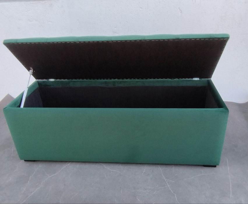 Vând bancheta catifea  cu spatiu pentru depozitare Chesterfield verde