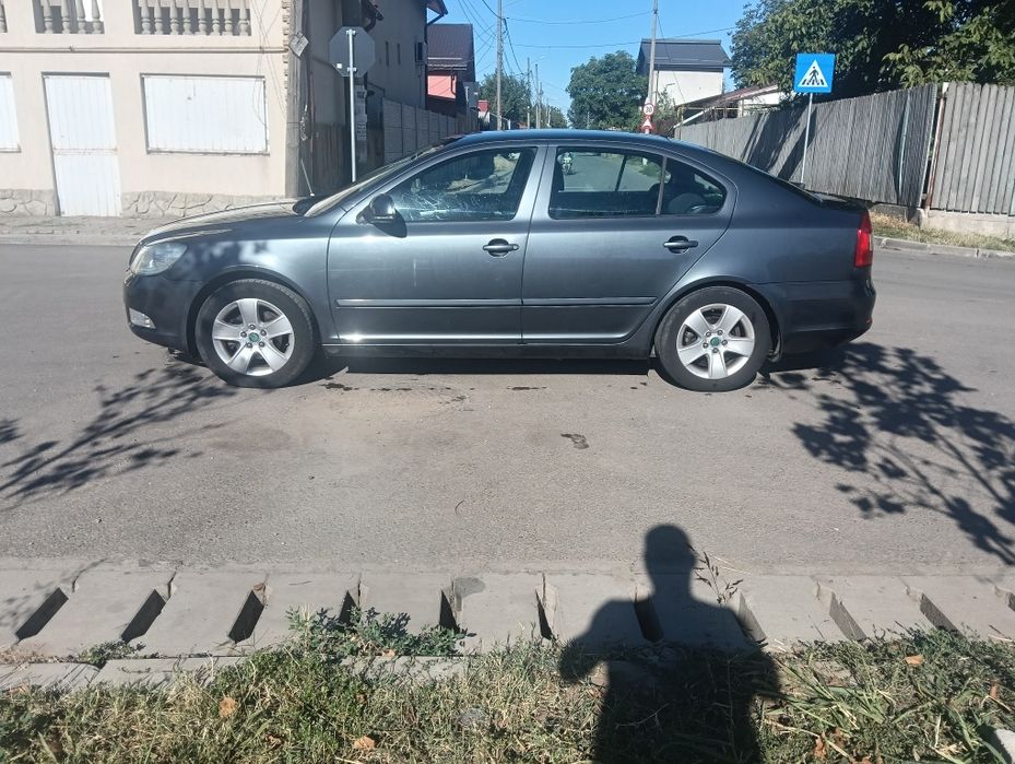 SKODA Octavia 2012 — imagine 5