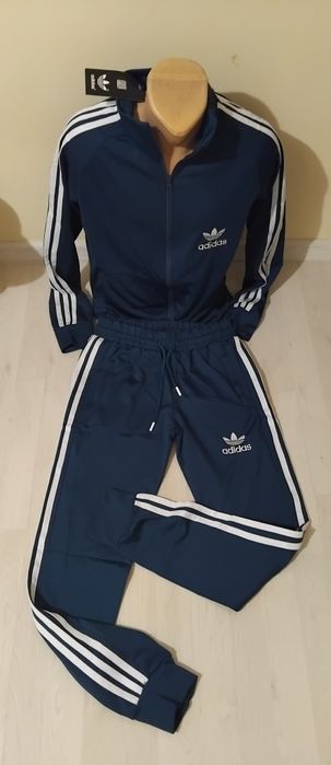 Nou! Material bun Trening Adidas .