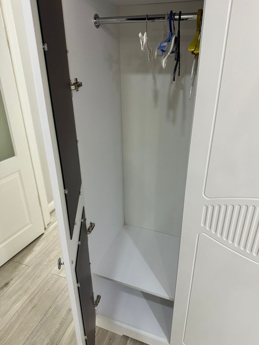 Продам комплект мебели