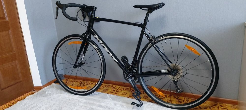 Велосипед giant contend 3