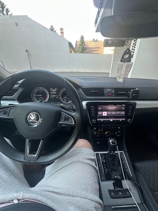 SKODA Superb 2022 — imagine 5