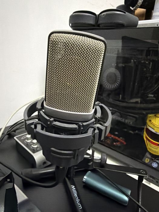 Vand microfon studio AKG C214