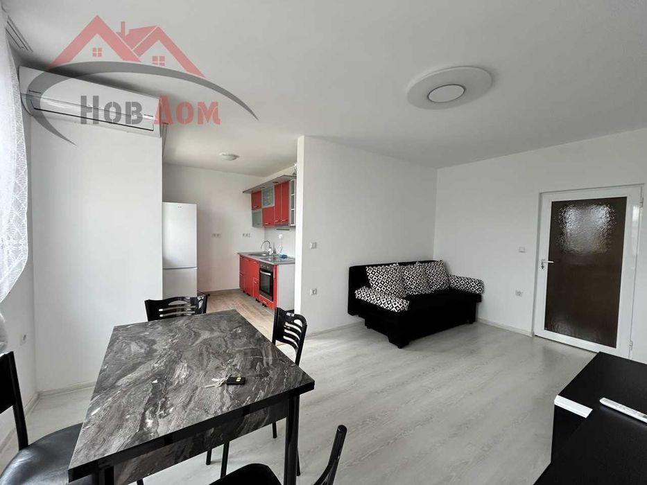 Просторен тристаен в кв. Бузлуджа