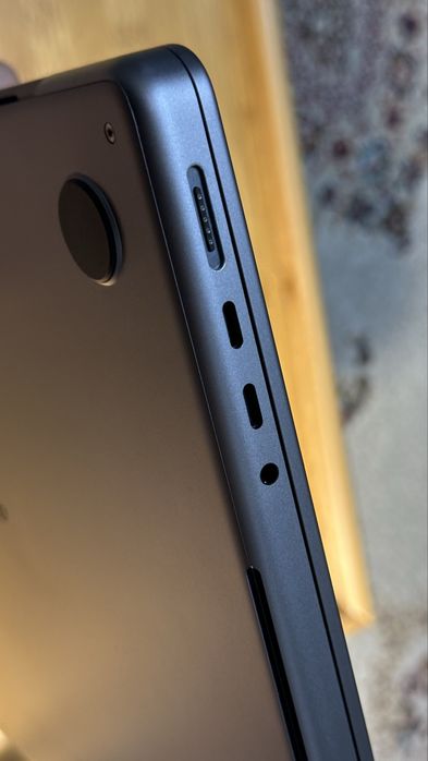 macbook pro 14, ssd 1tb, 16gb
