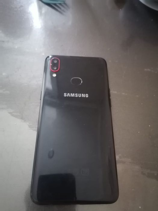 Продам телефон Samsung A10