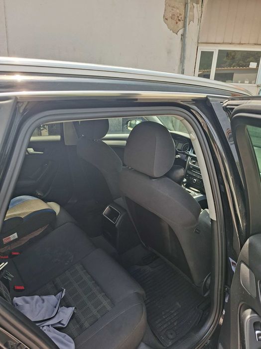 Audi A4 Avant B8.5 S line – 2015 – 2.0 TDI 177 CP – Manuală – Euro 5 – Dotări Premium