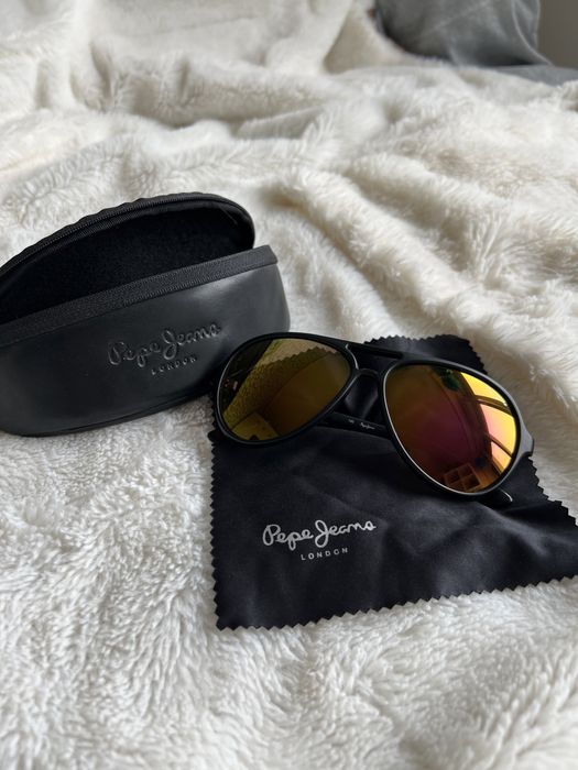 Слънчеви очила *Pepe Jeans*