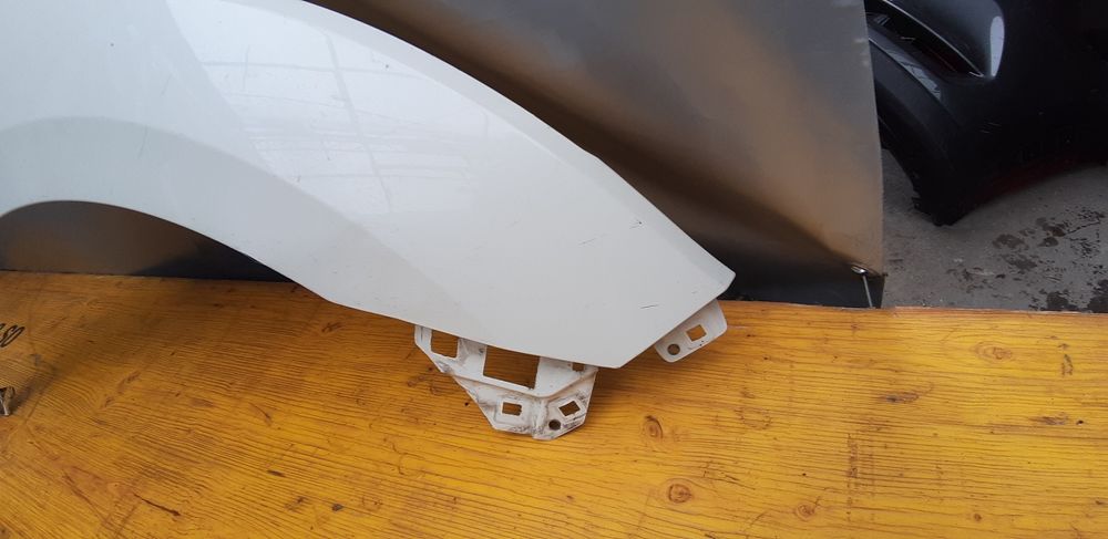 Преден десен калник хонда сивик Honda Civic