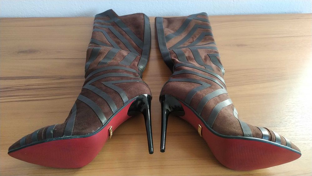 Два чифта дамски ботуши (обща цена)