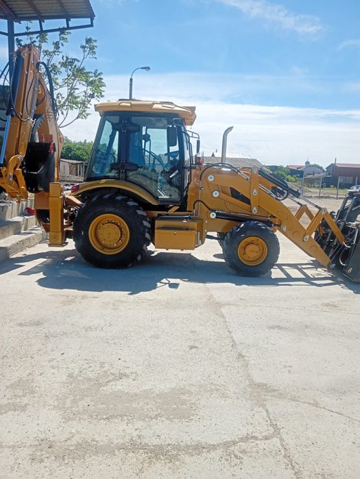 Vand BuldoExcavator NOU 38500 euro