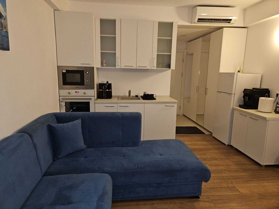 Camere cu vedere la mare de vanzare