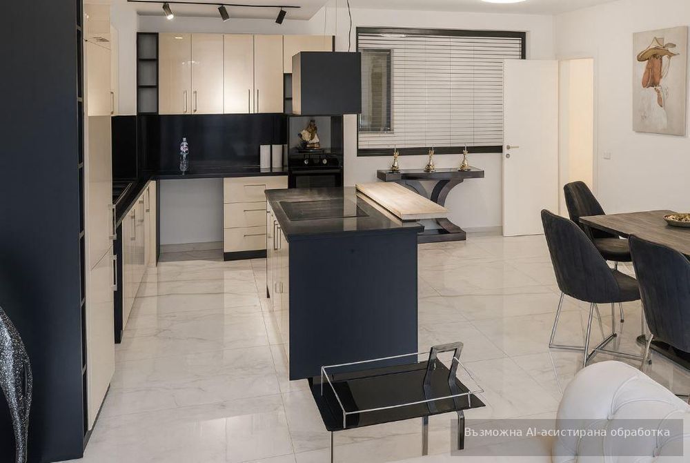 Тристаен апартамент в района на м-т Св.Никола!