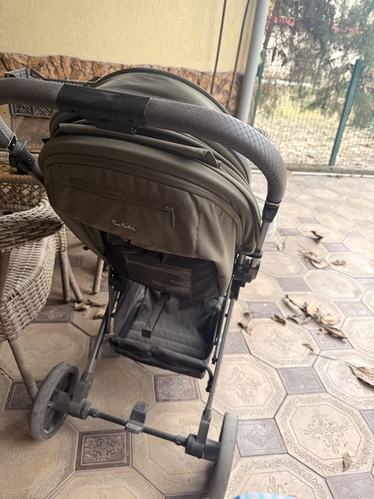 Прогулочная коляска чемодан от Pierre Cardin с откидной ручкой