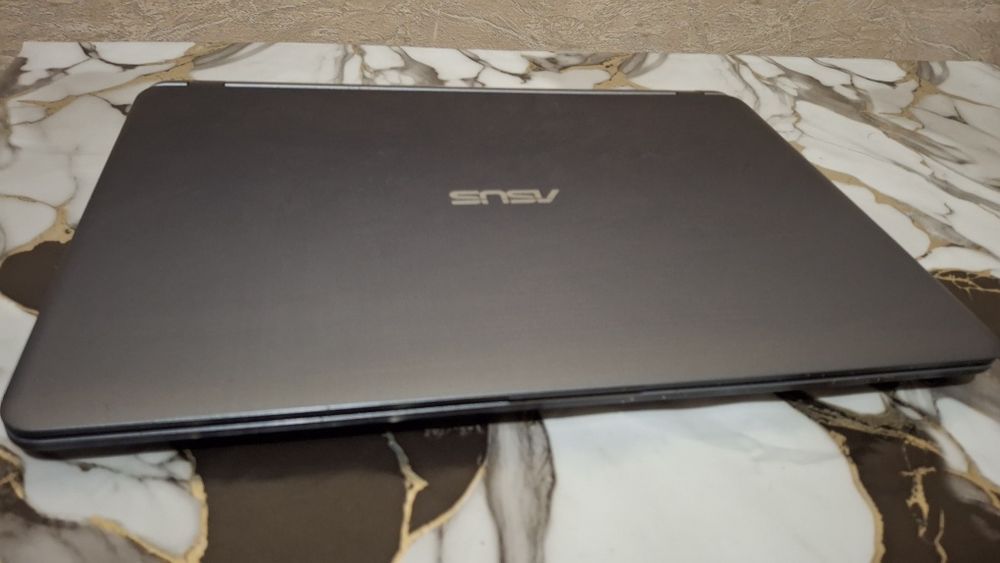 Ноутбук Асус СоникМастер