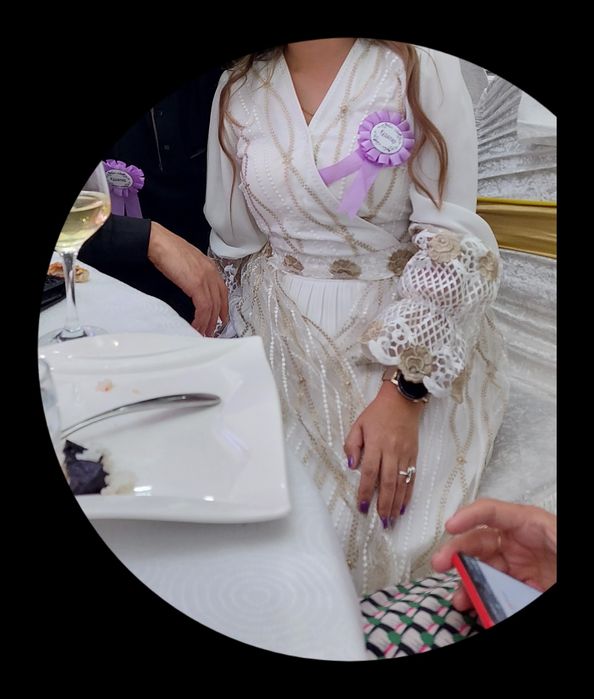 Продам очень красивое,модное платье срочно