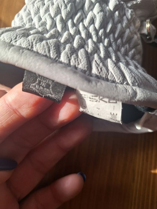 Дамски ски ръкавици