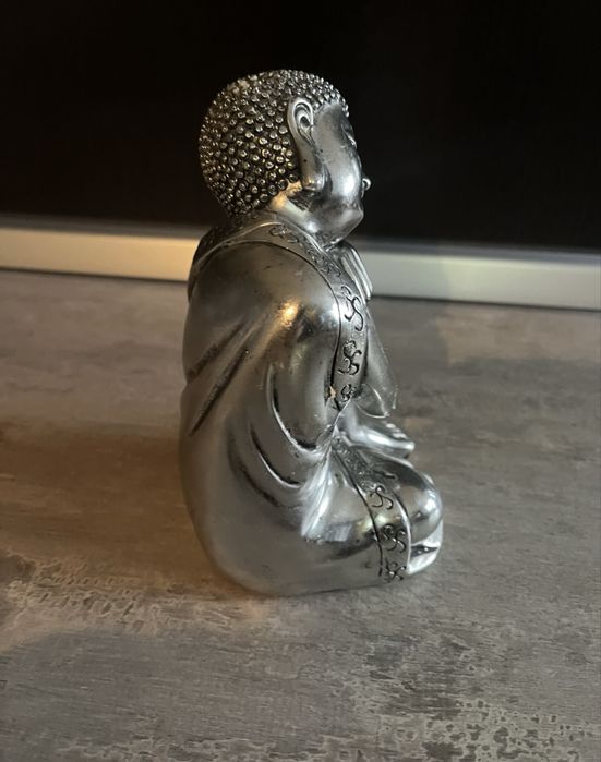 Statuie Buddha , impecabila