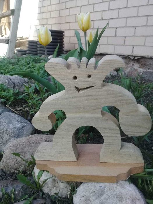 Деревянные фигурки .