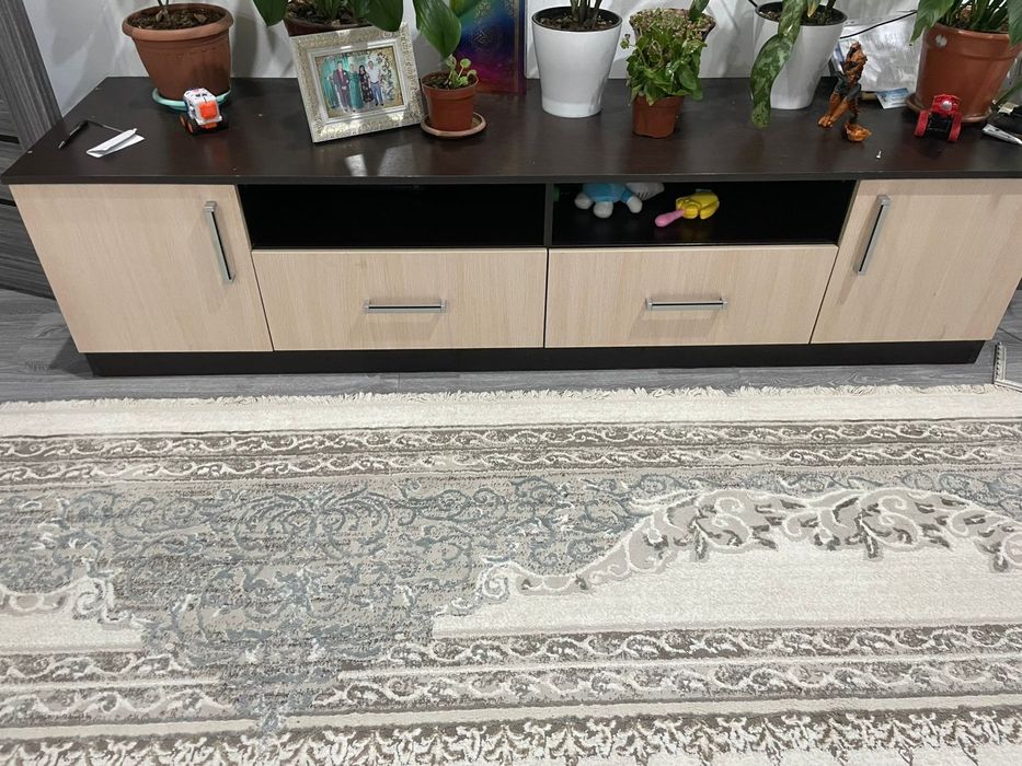 Продам шкаф и тумбу