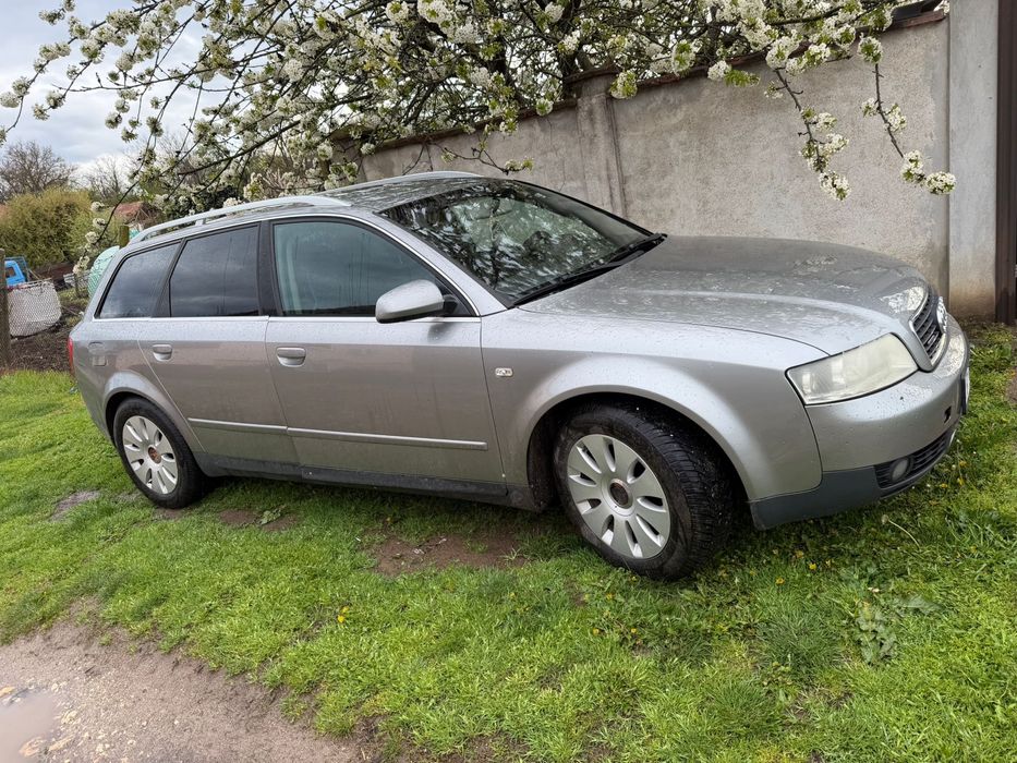 Продавам Ауди а4 авант