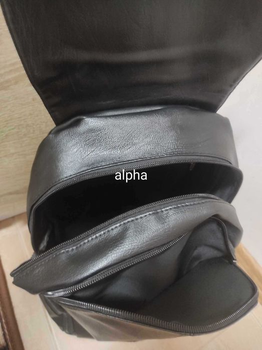 Елегантна, лека, водо и студоустойчива раница с ПОДАРЪК портмоне