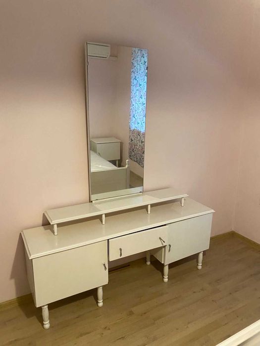 Дава се под наем Двустаен апартамент в Варна, Цветен квартал - 70 кв.м за 510 € - Снимка #2