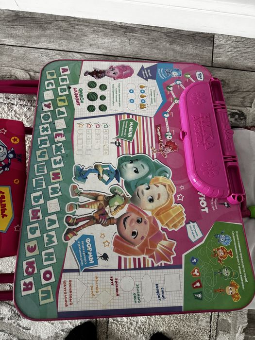 Детский стол и стул