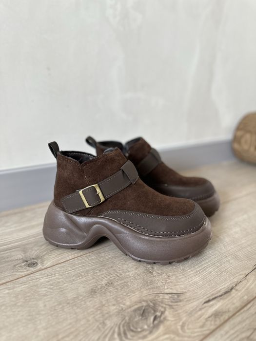 Продам весенние ботинки р.38