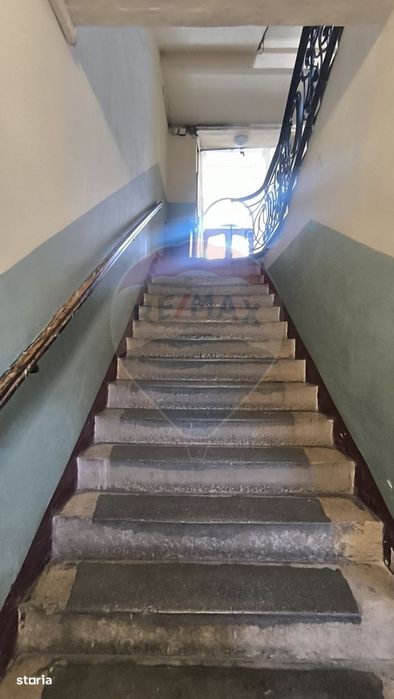 Apartament de vânzare în Palatul Berde, strada Horea
